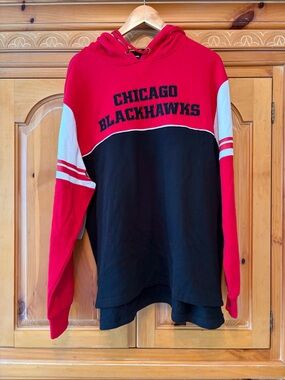 Mitchell & Ness Chicago Blackhawks Red, Black & White Crewneck Pullover